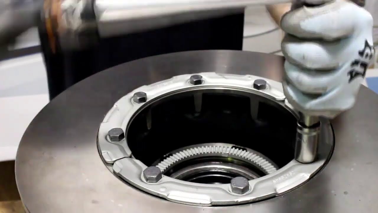 Mounting a brake disc for Volvo vehicles on a Fersa hub (F400008 model)
