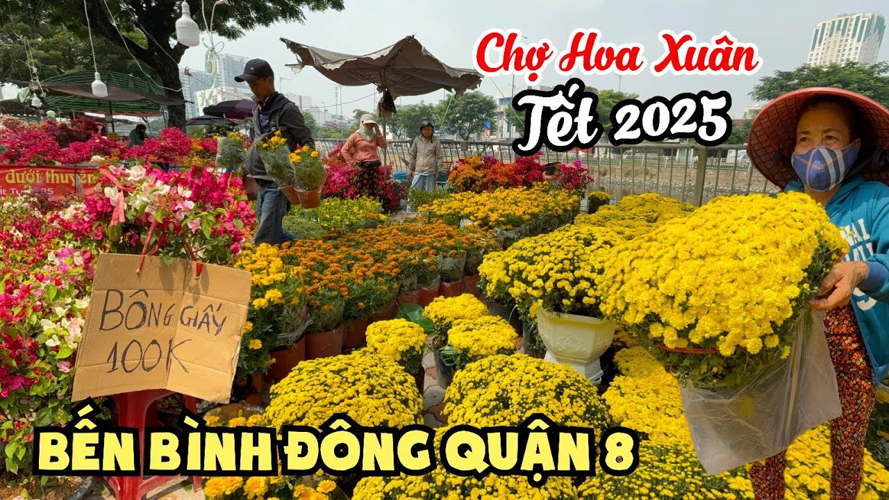 Nhộn nhịp chợ hoa tết 2025, bà con đổ xô mua hoa giá rẻ ở Bến Bình Đông Quận 8