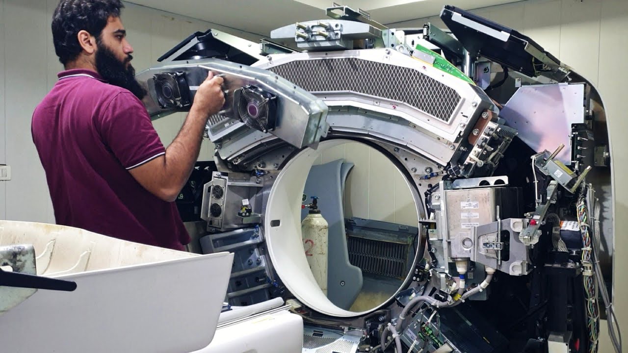 PPM GE's Optima 540 machine 16 s , Eng Amr almoqddam لقطات من الصيانة الدورية لجهاز الأشعة المقطعية