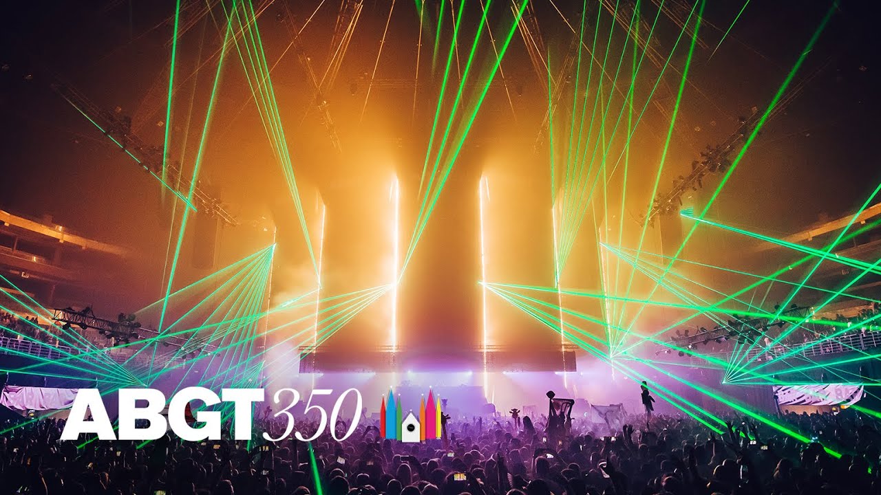 Andrew Bayer - Voltage Control (Above & Beyond Live at #ABGT350 Prague)