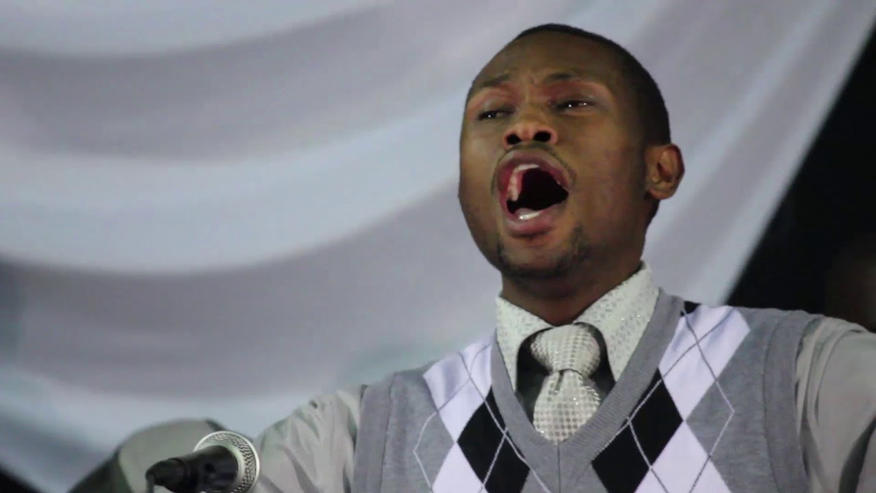 Vusi & The Mighty Singers - Kehabile Lehodimo (Live on stage)