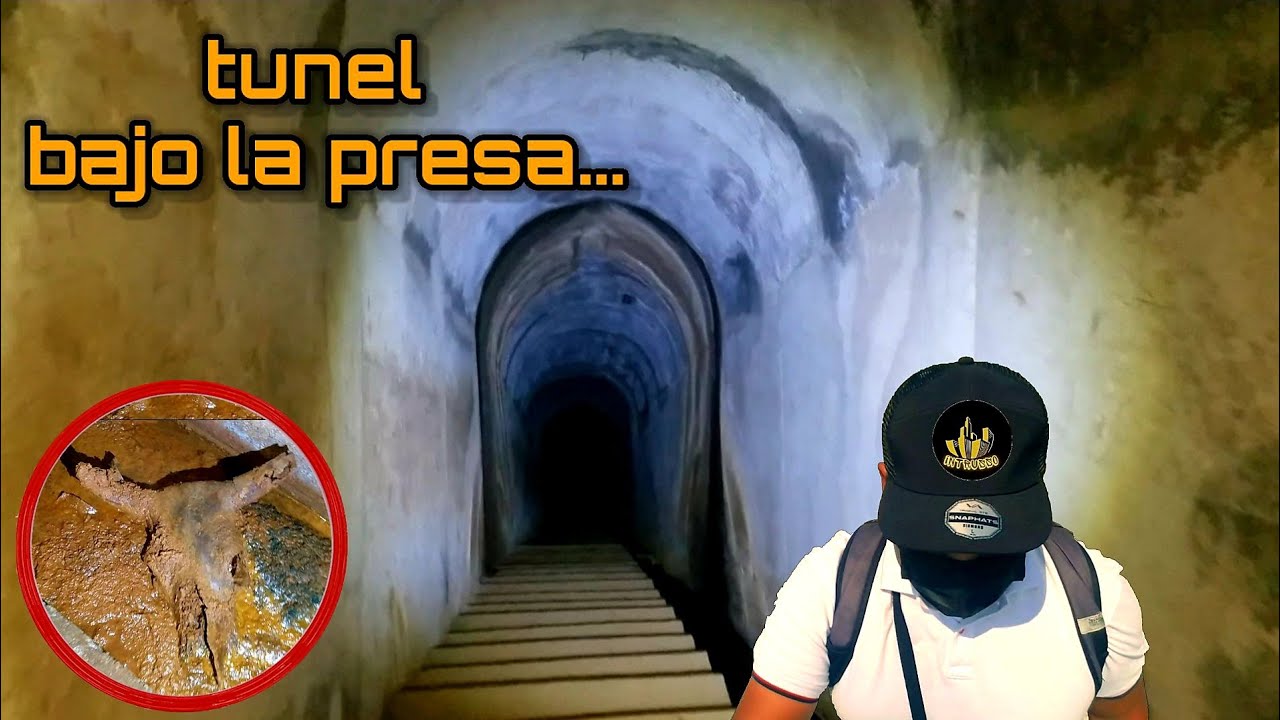 Entrando a misterioso tunel que pasa por debajo de la presa...