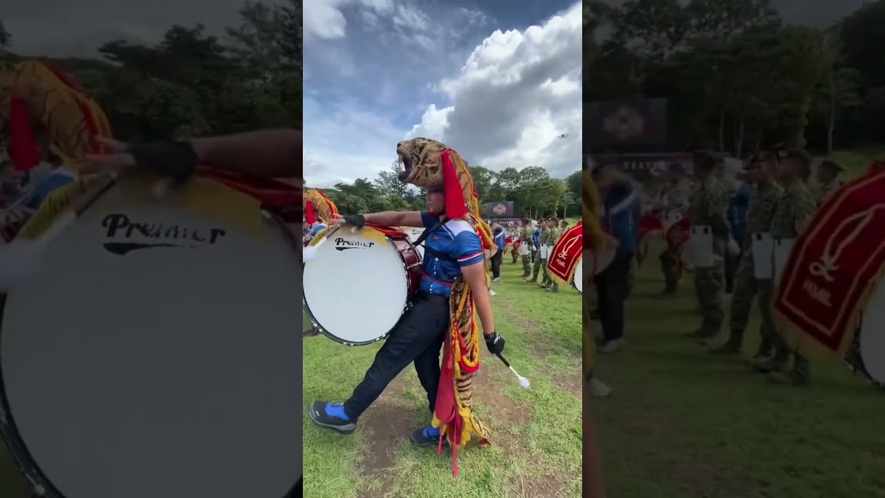 Momen Menko AHY ketika diperkenankan menggunakan Genderang Suling Canka Lokananta.
