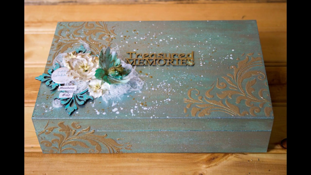 Boite en bois Altéré avec les peintures acrylique Sparks de finnabair
