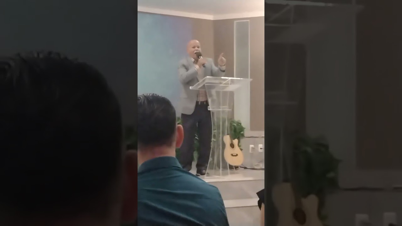 Atrás da montanha no seu caminho está a promessa de Deus !