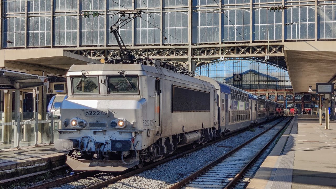 COMPILATION DE TRAINS EN GARE DE LILLE FLANDRES - PREMIERE PARTIE