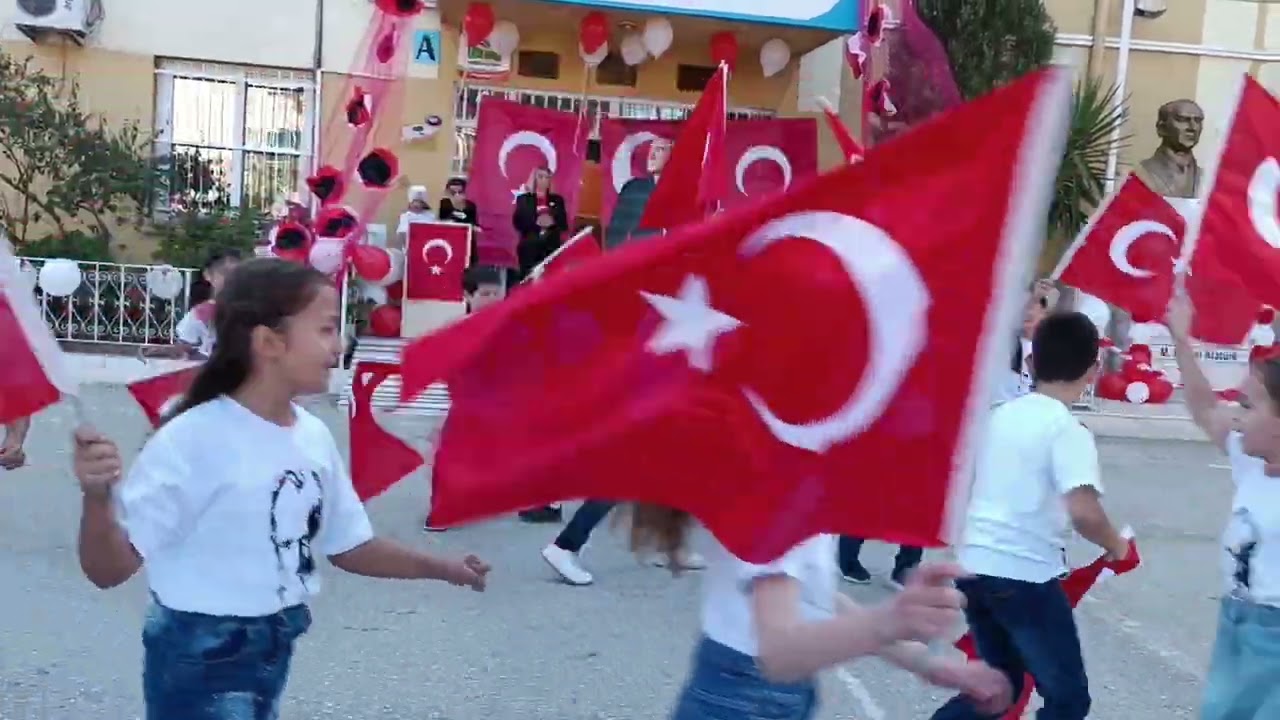 ŞHT. UZM. ÇVŞ. ALİ AKDOĞAN İLKOKULU 4C SINIFI SEVİM TÜRKMEN29 EKİM CUMHURİYET BAYRAMI