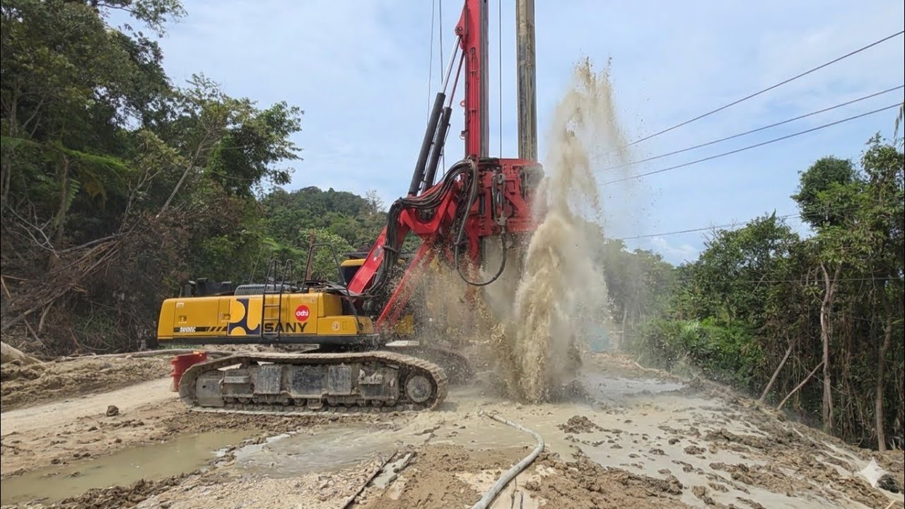 Pengeboran Bore Pile Kedalaman 15 Meter Di Jalur Batu Jomba