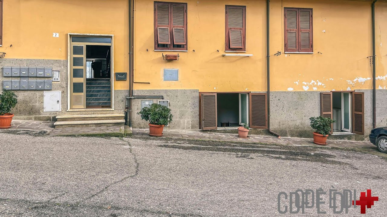 Visita dell'immobile | PIANSANO (VT), Italy | Appartamento abitabile di ampia metratura