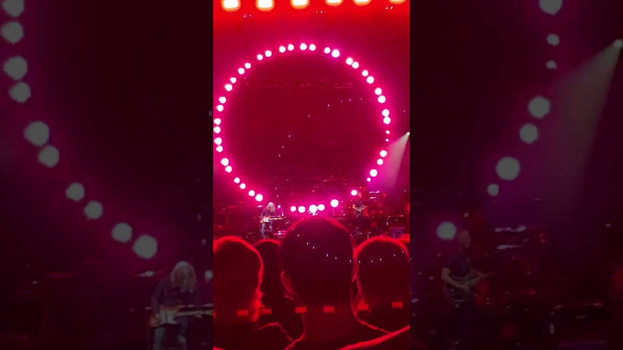Tears For Fears: band introductions, “Creep” (Radiohead cover) and “Shout” (encore @ Starlight KCMO)