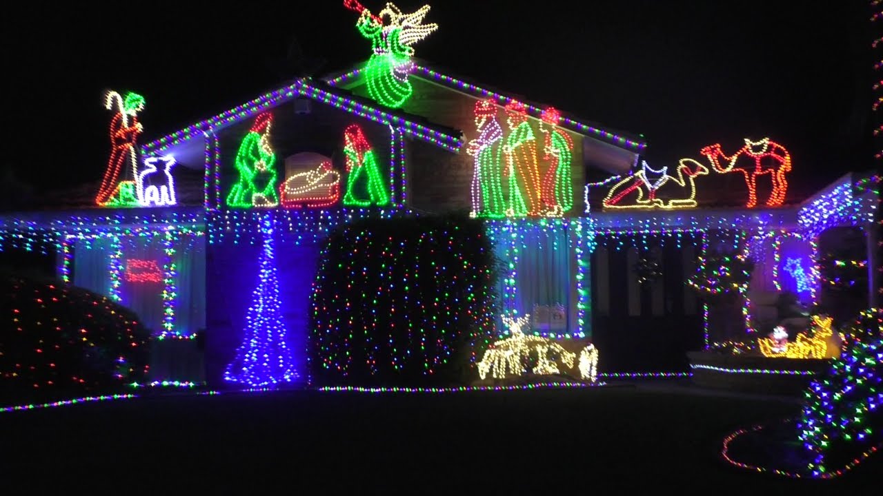Outdoor Christmas House Lights in Perth 2020