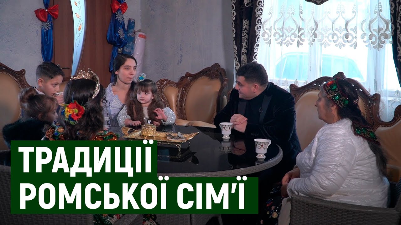 Самостійно шиють для себе одяг. Родина Богар з Закарпаття хоче створити музей ромської культури