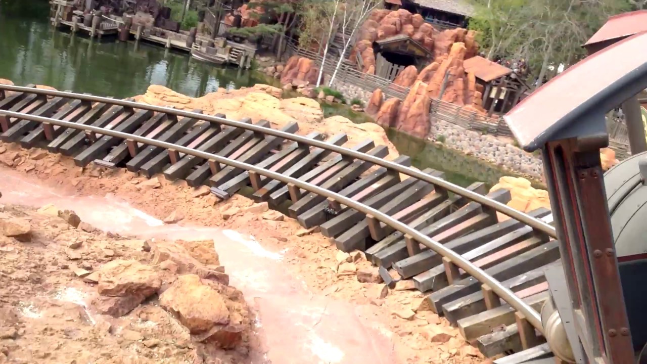 -Big Thunder Mountain- Disneyland Paris  (first row)
