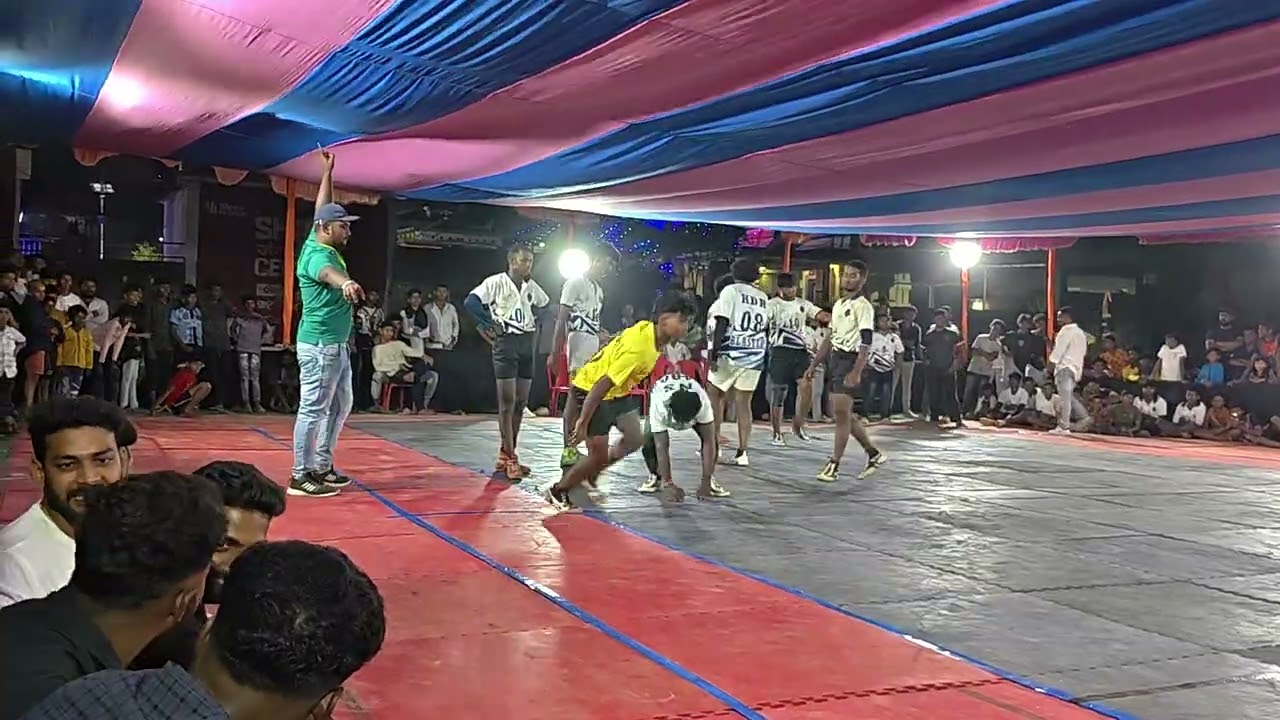 Final match BLASTERS VS JANASENA.