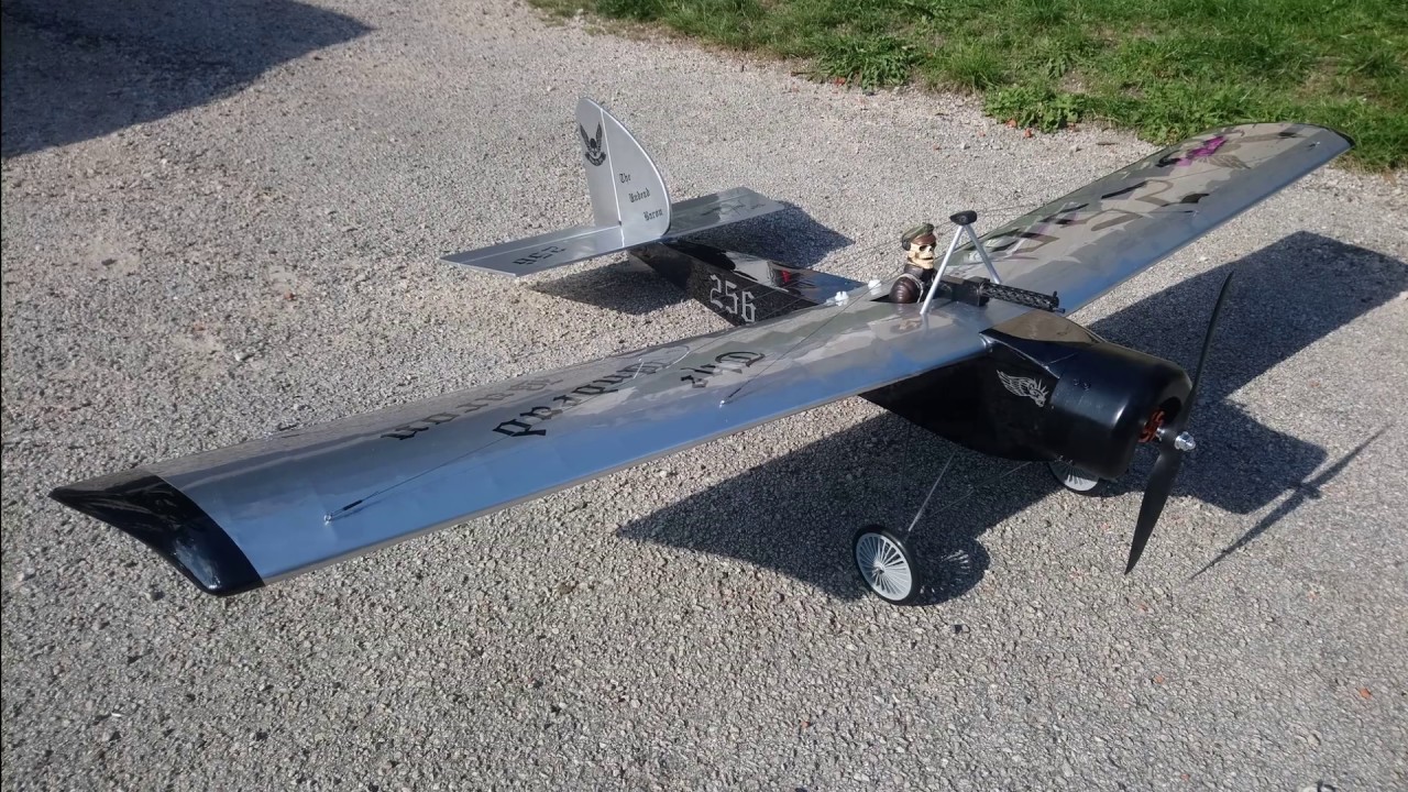 Avion RC : Construction Baron 1914, 