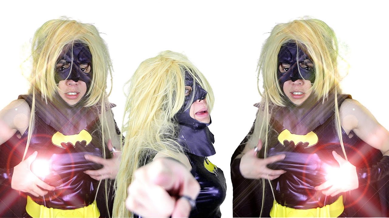 You're not a Batgirl (Janus)