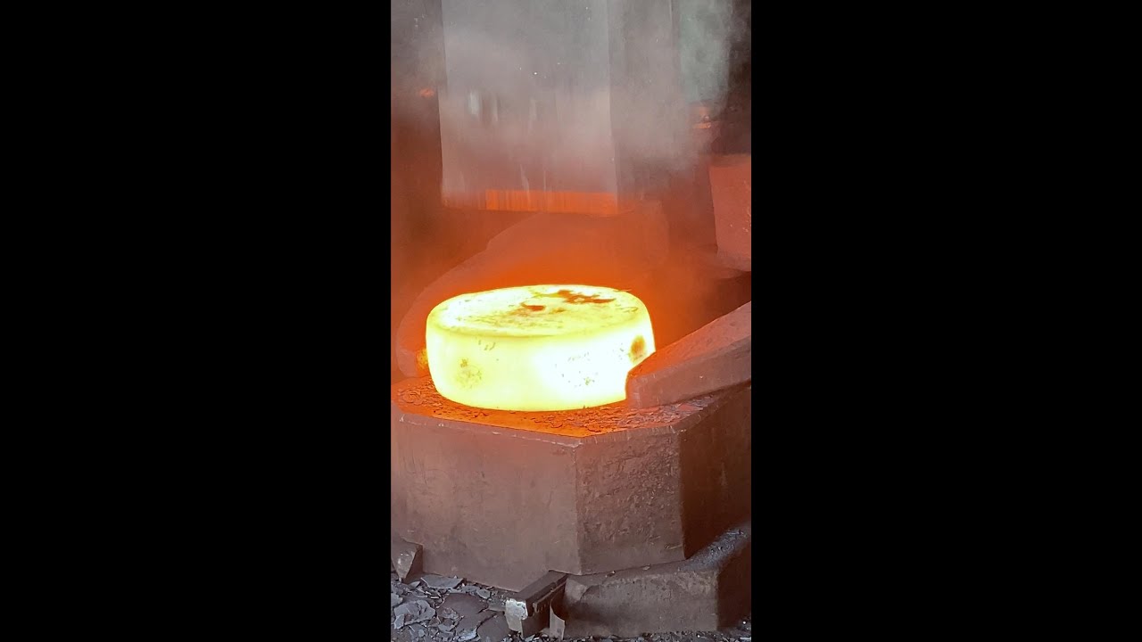Inside the forging factory Watch the Chemistry Between These Masters #forging #factory #blacksmith