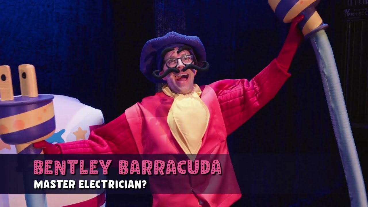 Bentley Barracuda Causes Tentacle Difficulties at Baby Shark's Big Broadwave Tour!