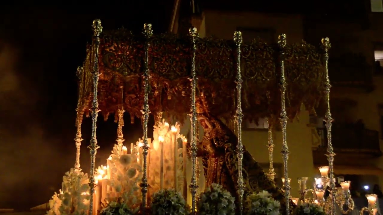Procesión Magna - Sevilla 2024 - Esperanza de Triana por la Maestranza