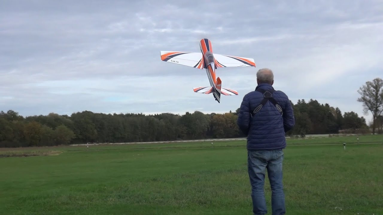 Skywing RC Yak-54