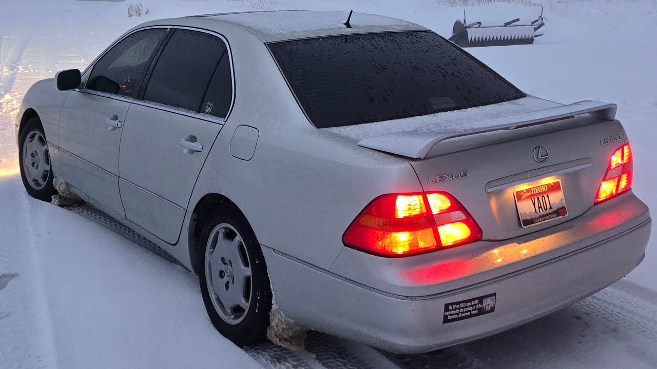UCF30 Lexus LS430 Snow Drift