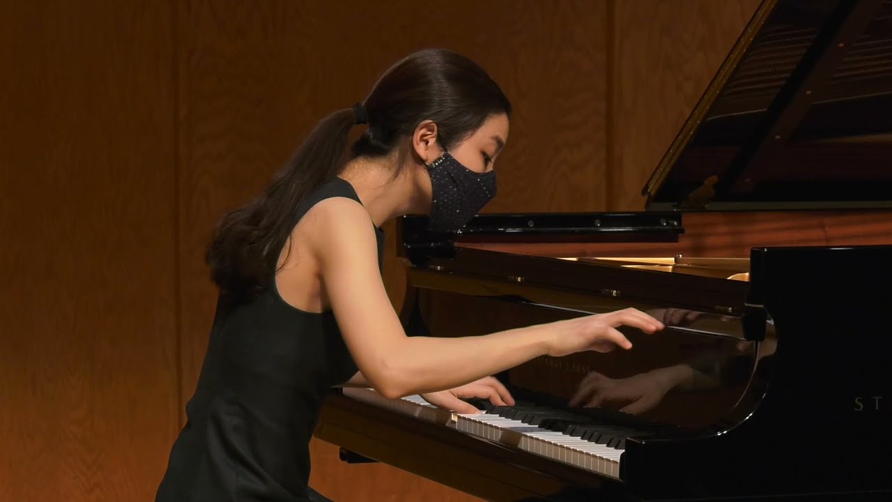 Ji-Hyang Plays Carl Vine - Piano Sonata No. 1