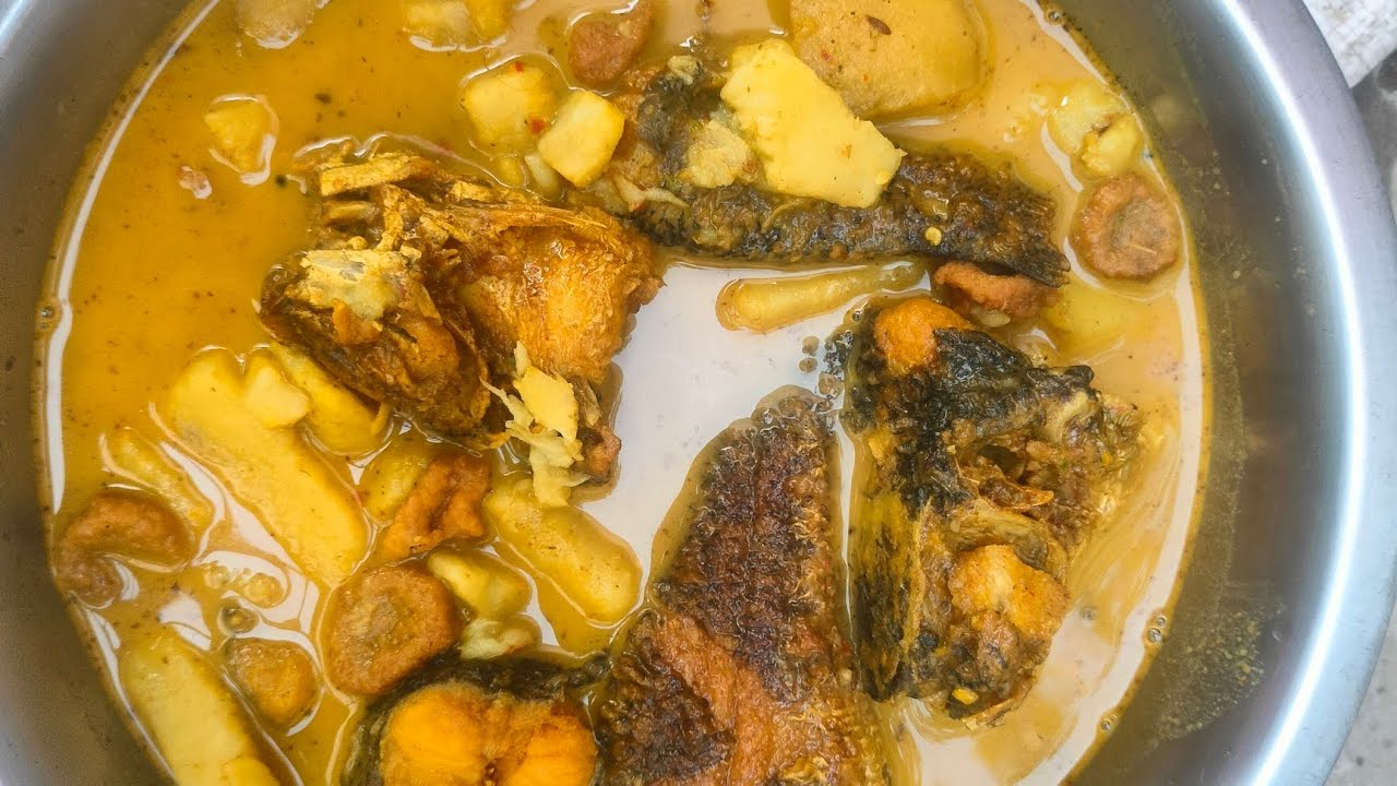আজকে নতুন রেসিপি শোল মাছ দিয়ে কচু দিয়ে ঝোল 😛😃😃