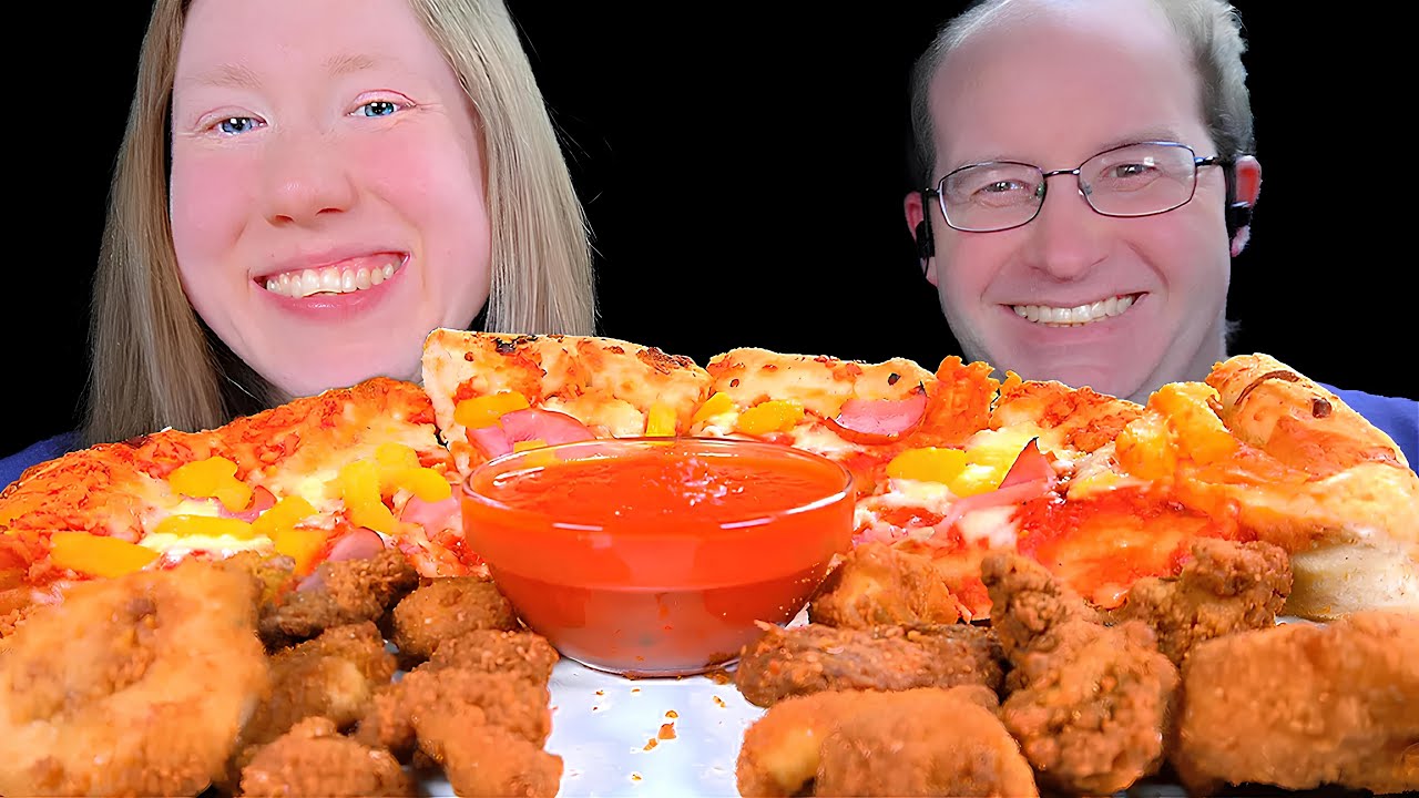 ASMR PIZZA & CHICKEN NUGGETS MUKBANG EATING SOUNDS