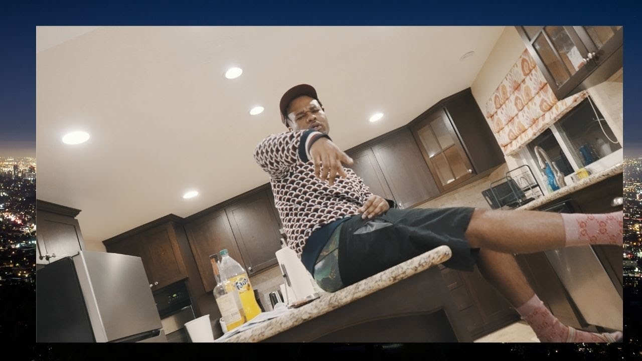 AzSwaye - &ldquo;Tables Turn&rdquo; (Official Music Video)