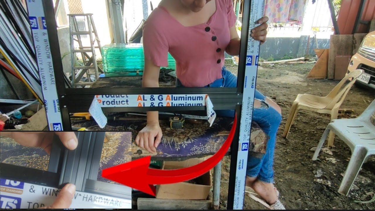 Paano dinudugtong ang alco cross bar for alco screen door?