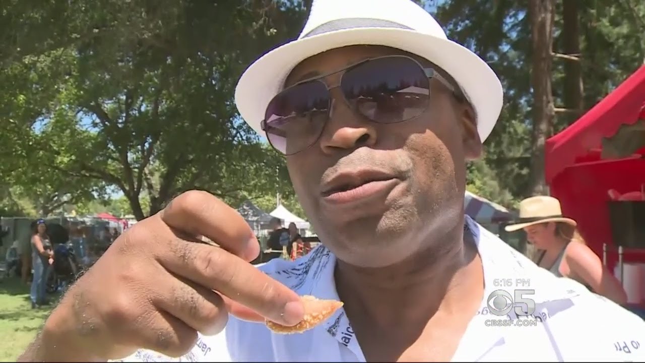 Visitors Enjoy Culinary Delights Of Gilroy Garlic Festival