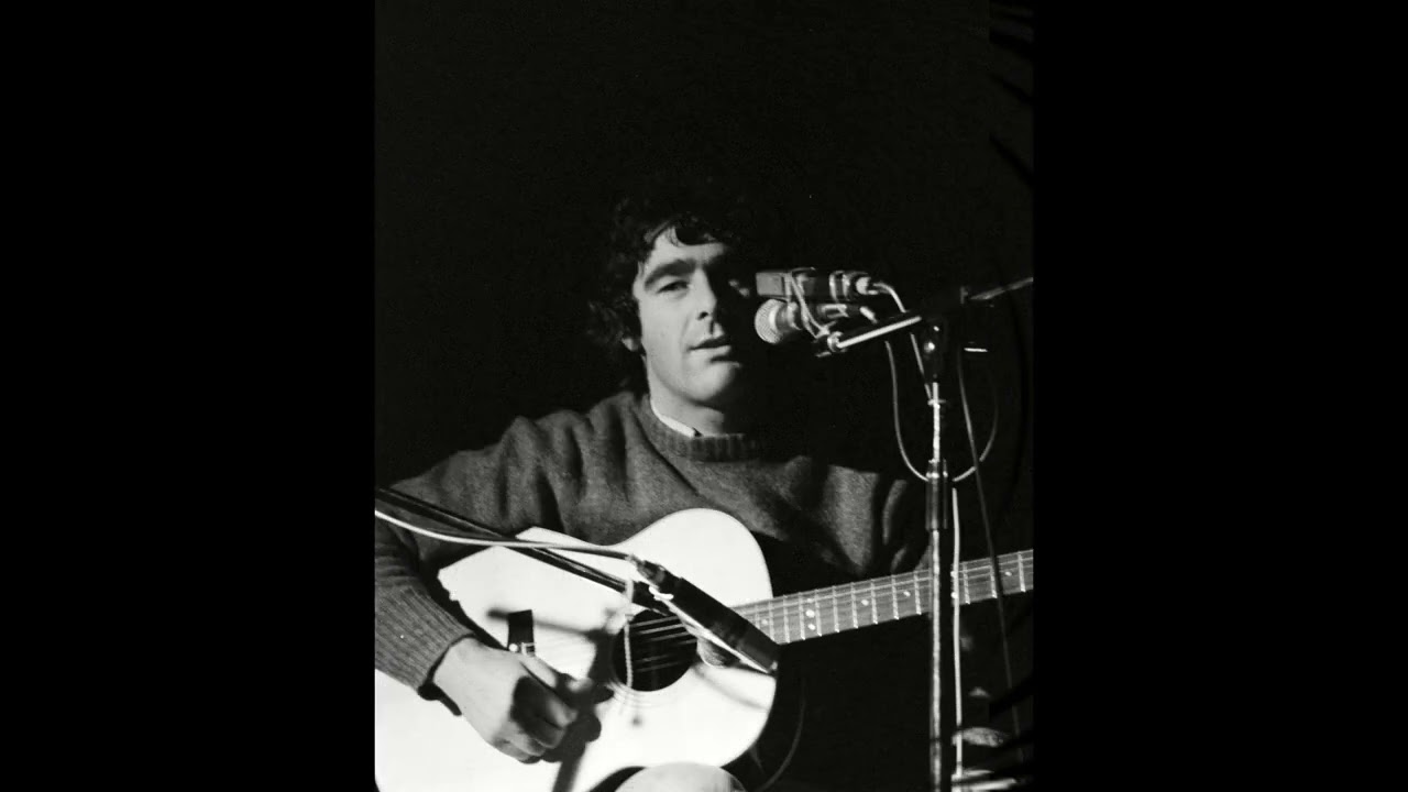 Nic Jones rehearsing at home in Doddington 1980 (Dummy head stereo)