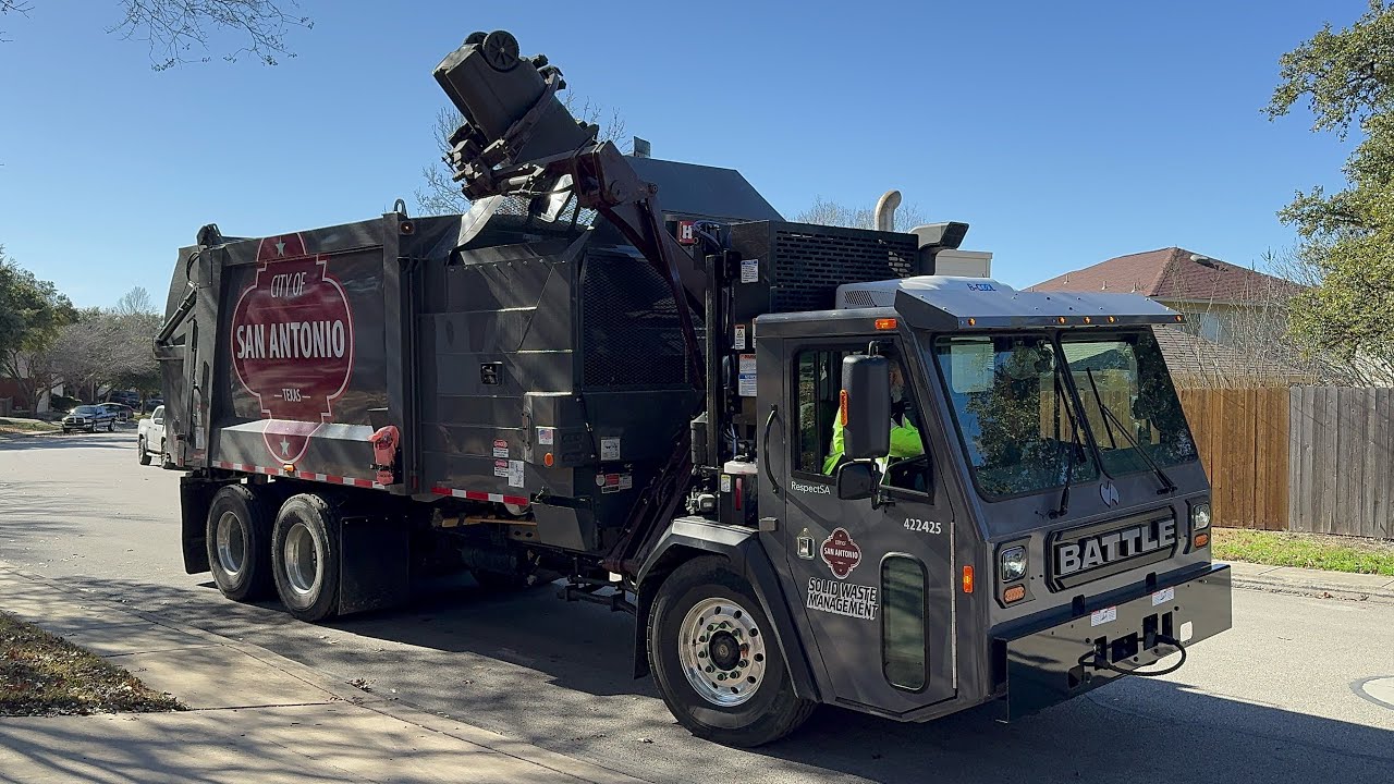 City of San Antonio: Brand New Battle LET2 Heil Python Garbage Truck