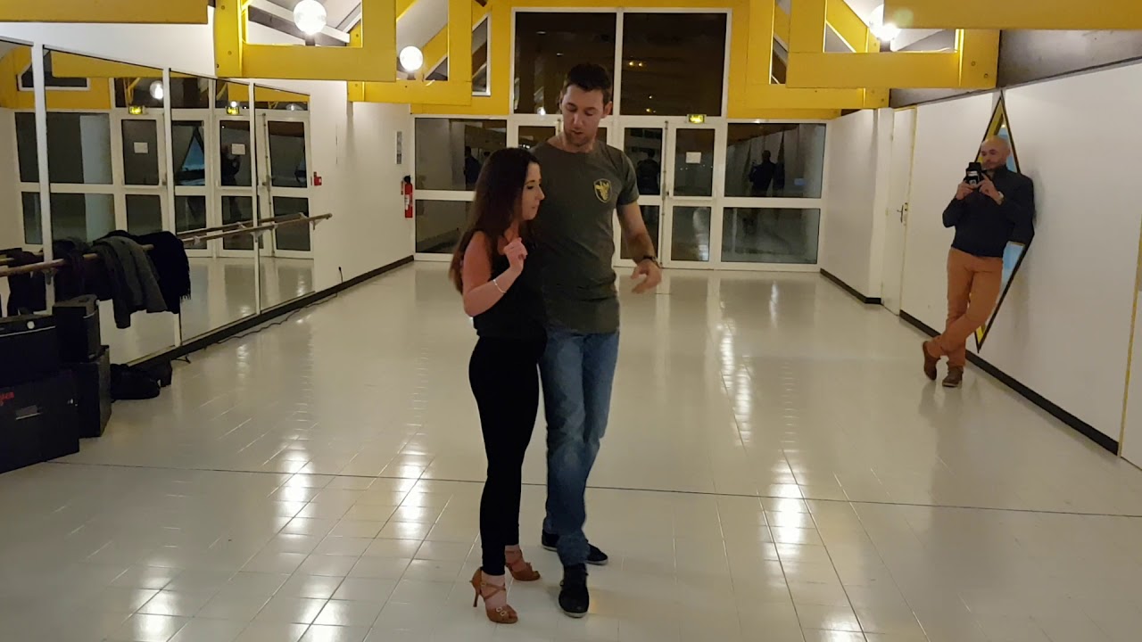 M&eacute;lanie et Pierre - Kizomba et Port&eacute;s de Kizomba