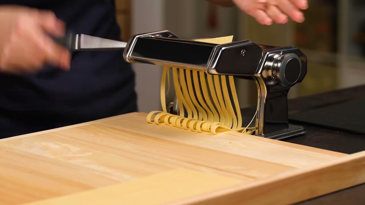 Strojček na prípravu cestovín GrandCHEF
