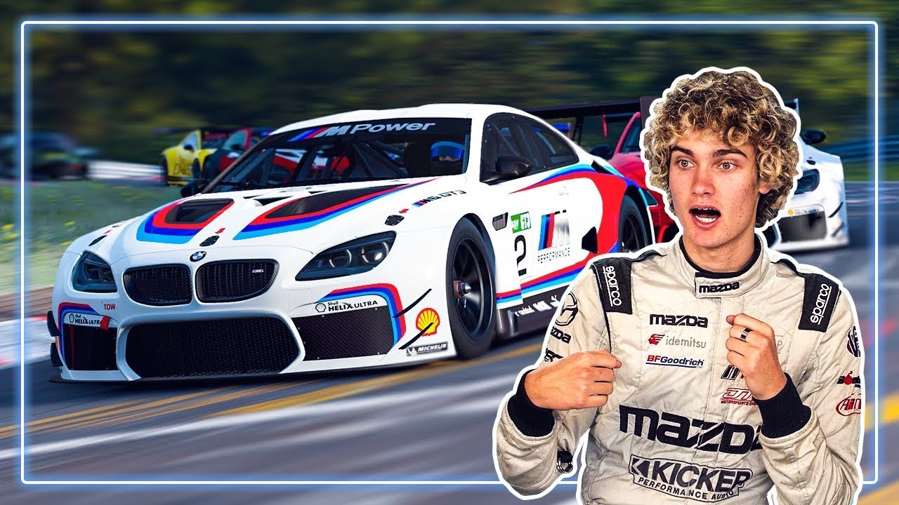 Pro Racing Driver Reacts to the Most Realistic Racing Simulator