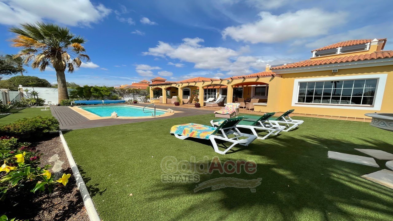 Fuerteventura Golf Villa - El Descanso Frontline Private Villa now for sale!