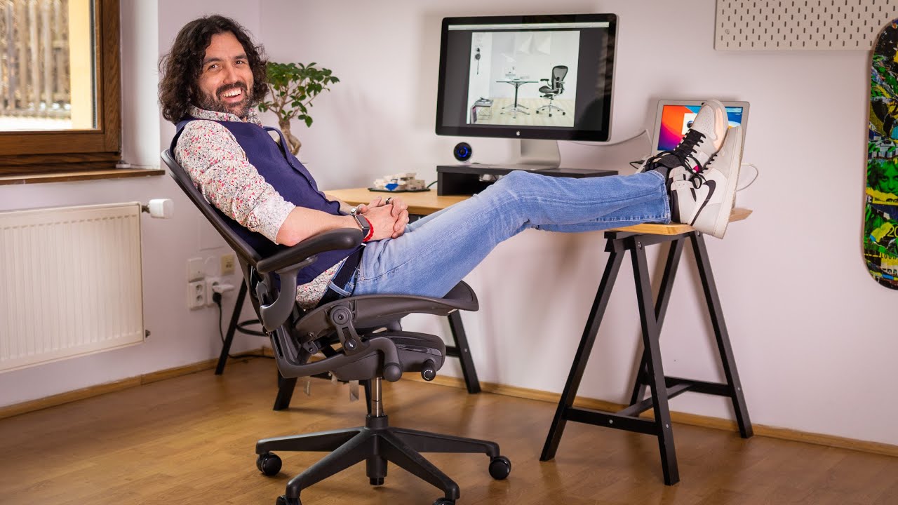 Žralok mezi židlemi - Herman Miller Aeron - Ultimátní homeoffice 🦈  [4K]