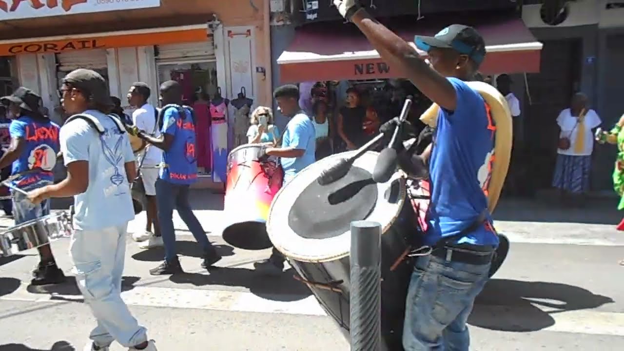 -Carnaval de Guadeloupe: Défilé des Marchandes à Basse-Terre, 16/02/2026