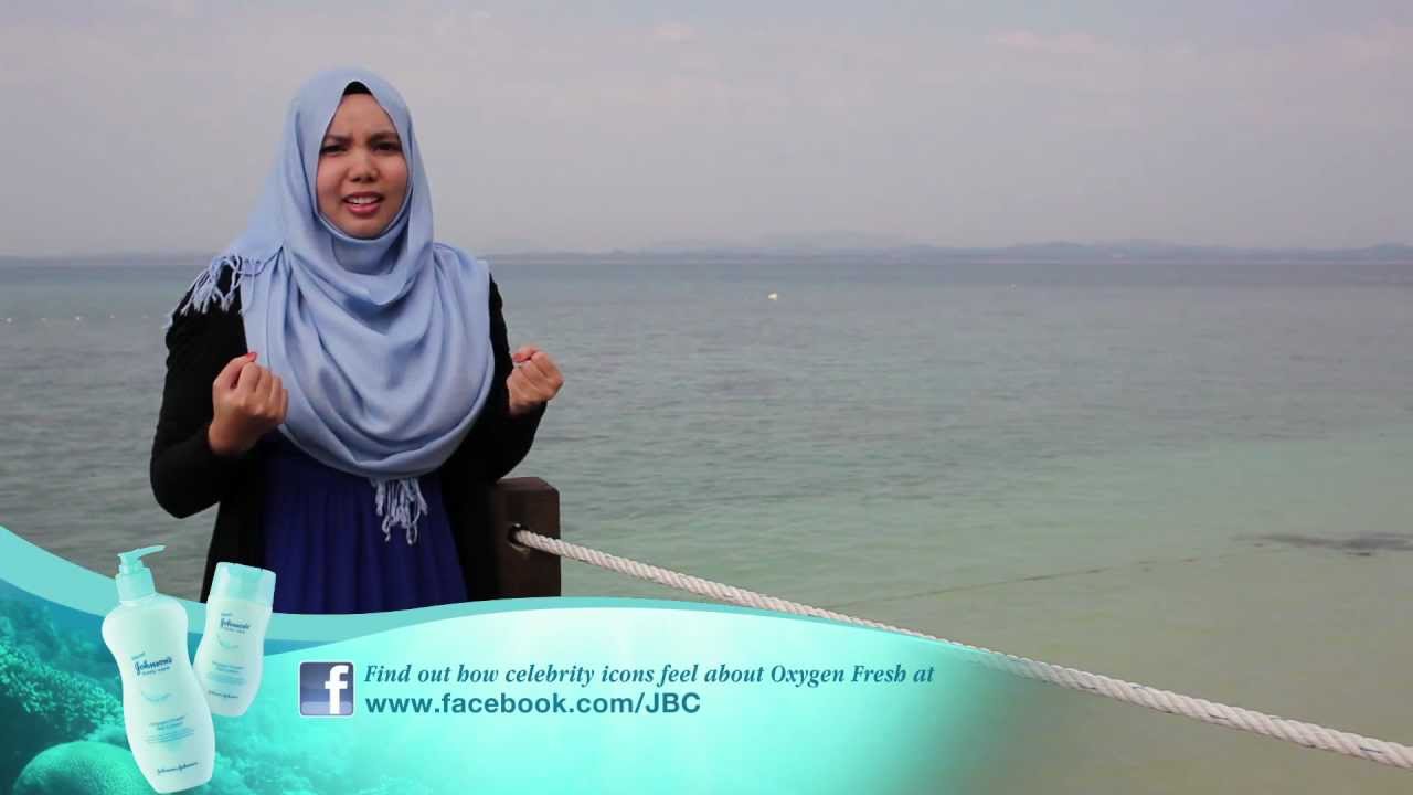 Blogger Munirah (CikEpal) with JOHNSON'S® body care Oxygen Fresh™ Gel Lotion