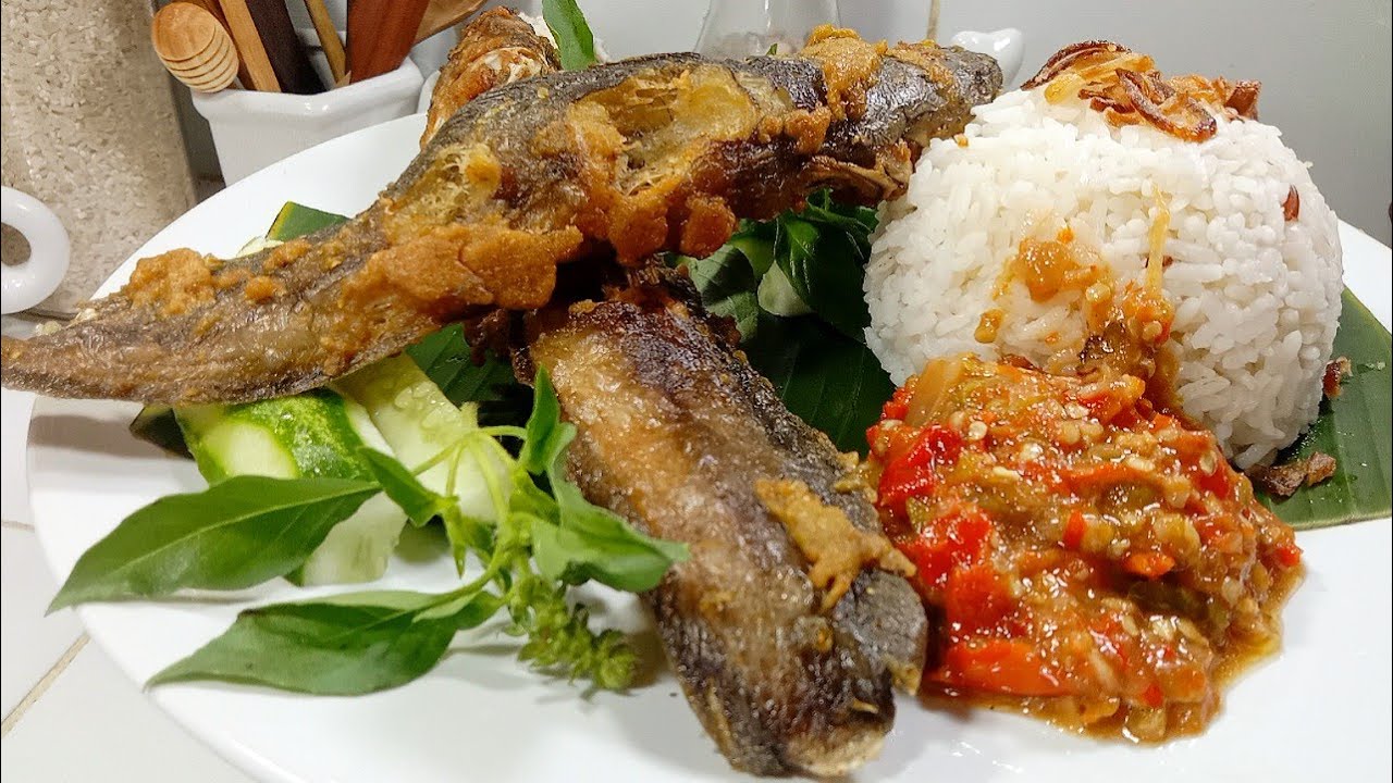 rahasianya di sambel...setelah tahu resep ini tidak perlu ngantri lagi.....
