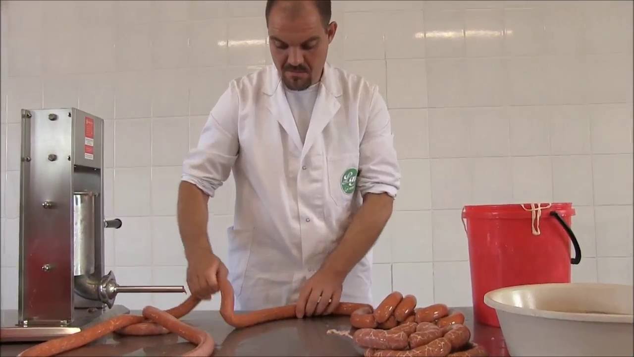 Výroba klobás - Herold řeznické potřeby s.r.o.