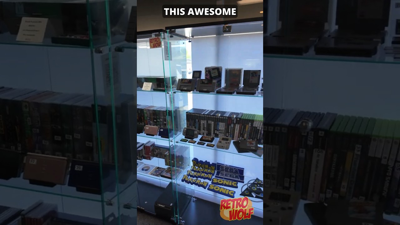 В магазине Pixel Dome Video Games целых две стеклянные витрины, полные ретро-игр! | #ретроигры #р...