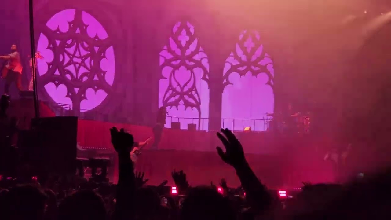 Bring Me The Horizon - Can You Feel My Heart(NEX FEST)