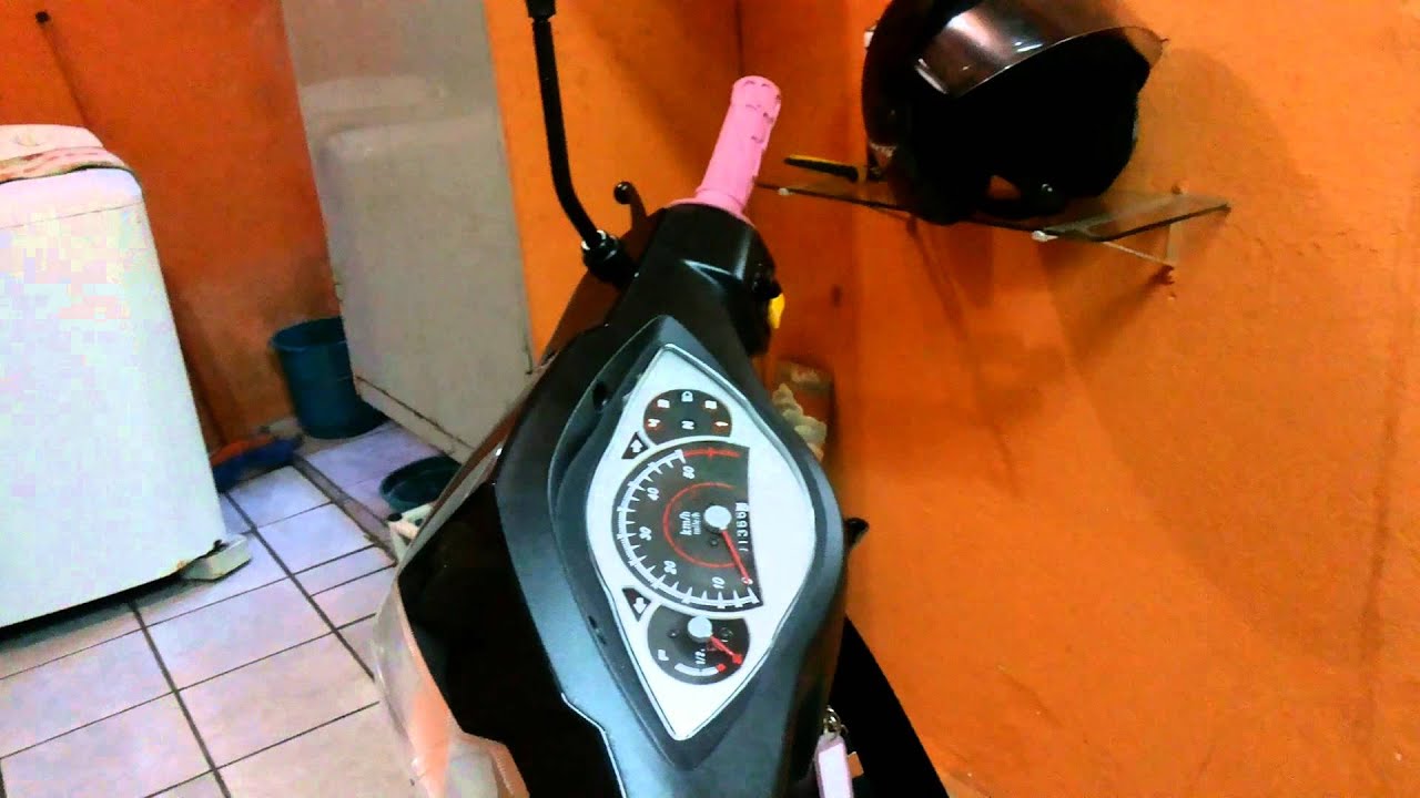 LETICIA MOTOVLOG: Detalhes da Traxx Moby 50