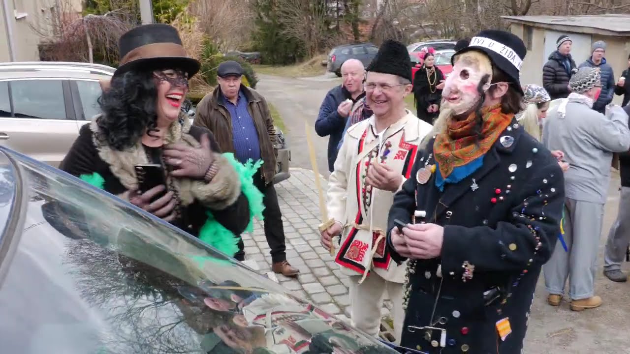 NOVÁ LHOTA-FAŠANKOVÁ OBCHŮZKA v nejvýše položené obci Horňácka s hudeckou muzikou Petra Mičky (3.)