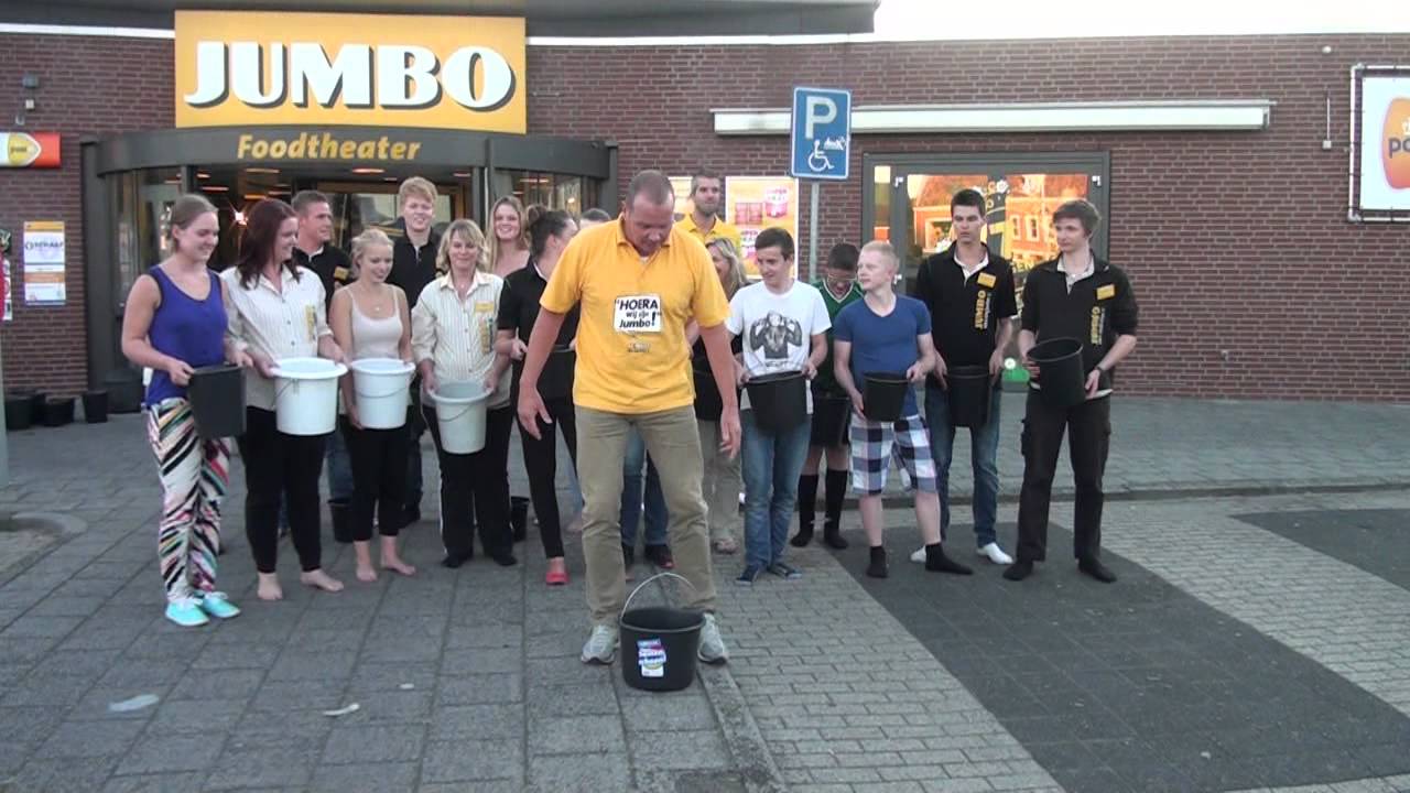 Jumbo Dokkum doet mee aan de Ice Bucket Challenge
