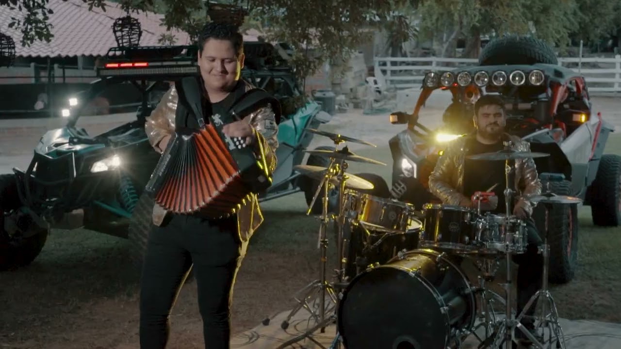 La Dama de la Raptor - Jason Arreguin