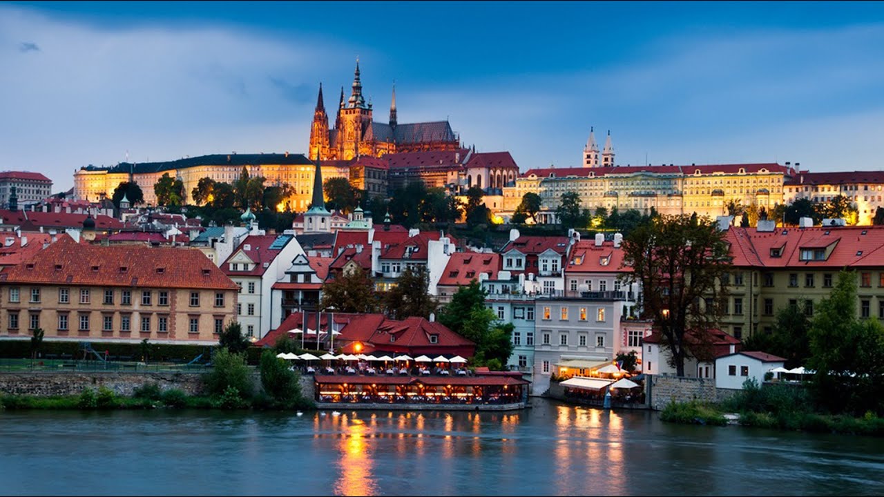 Prague Night Tour and River Vltava Dinner Cruise