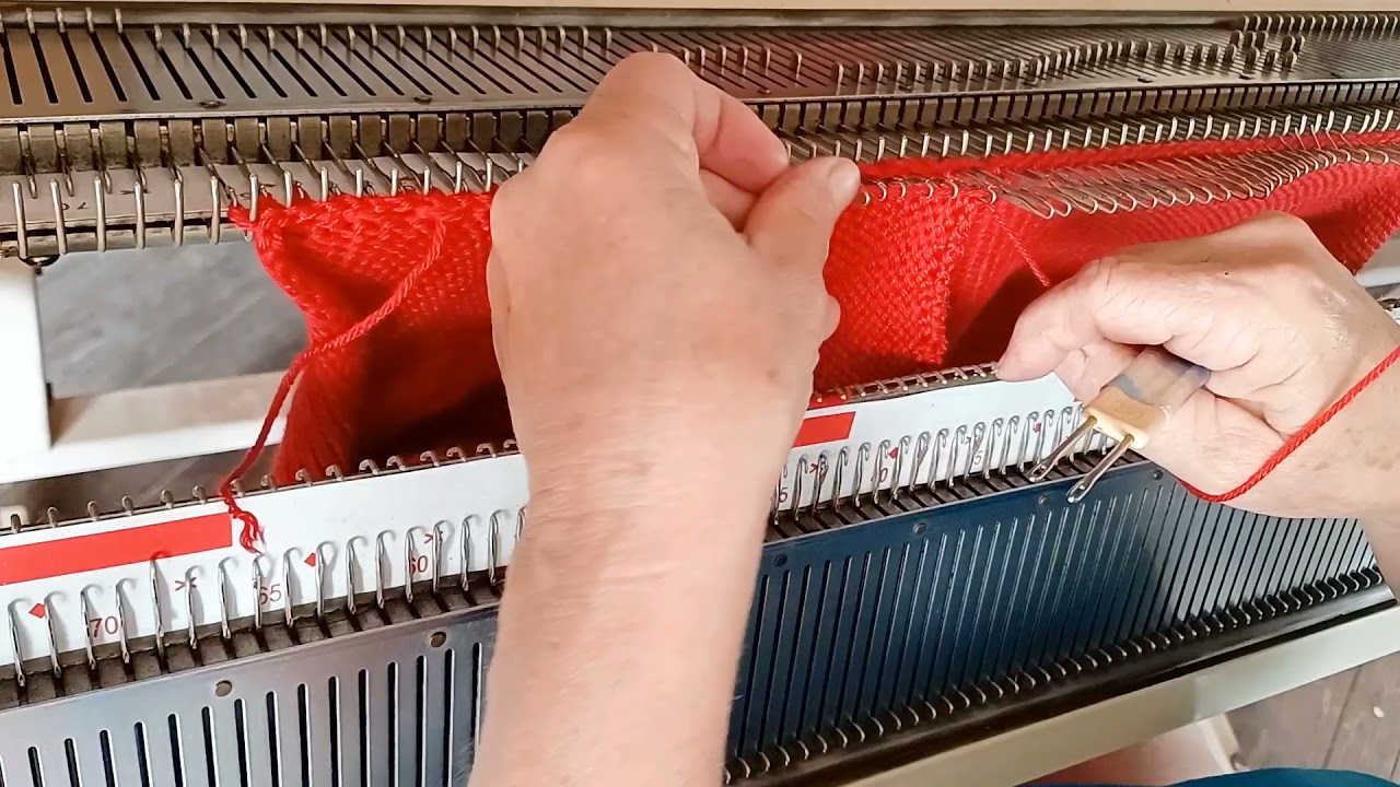 The Answer Lady's Machine Knitting Notebook: Ribbed Neckbands